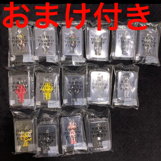 メディコムトイ(MEDICOM TOY)のkaws tokyo first keychain キーホルダー15体セット(キーホルダー)