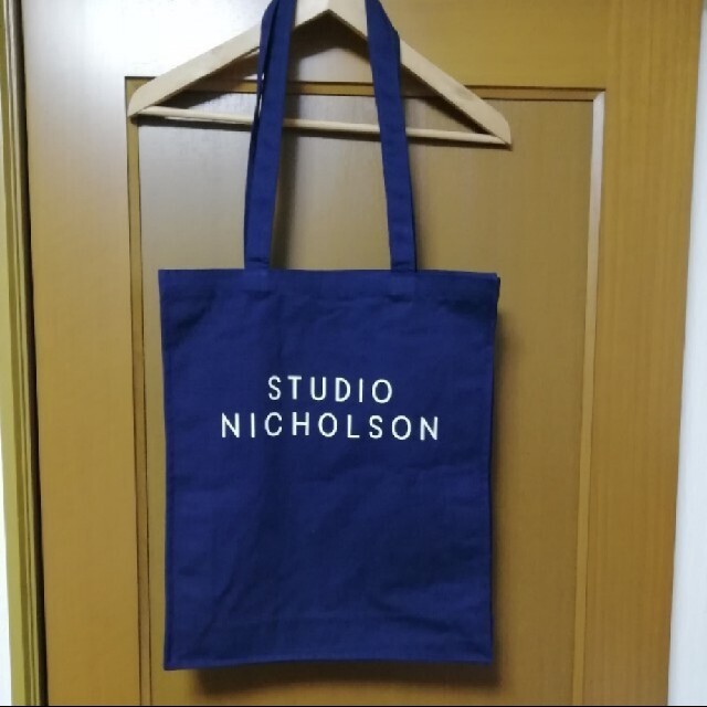 COMOLI(コモリ)の【専用】StudioNicholson　トートバッグ　スモールサイズ メンズのバッグ(トートバッグ)の商品写真