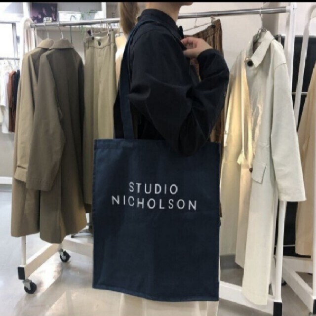 COMOLI(コモリ)の【専用】StudioNicholson　トートバッグ　スモールサイズ メンズのバッグ(トートバッグ)の商品写真