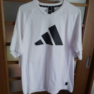 アディダス(adidas)のアディダス adidas Tシャツ(Tシャツ/カットソー(半袖/袖なし))