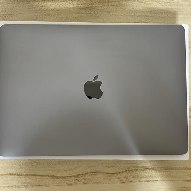 MacBook Air Retina 13.3インチ 256GB スペースグレ…