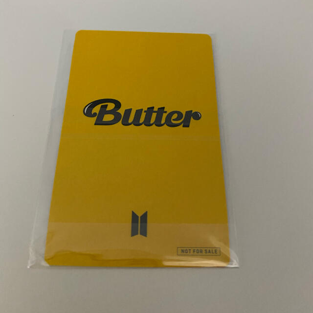 防弾少年団(BTS)(ボウダンショウネンダン)のBTS Butter セルフィーフォトカード トレカ SUGA シュガ エンタメ/ホビーのトレーディングカード(シングルカード)の商品写真