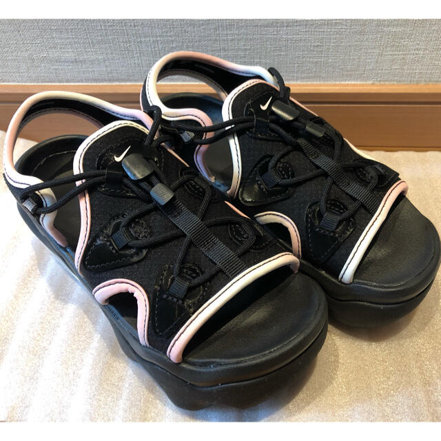 NIKE(ナイキ)のナイキ　エアマックス　ココ レディースの靴/シューズ(サンダル)の商品写真
