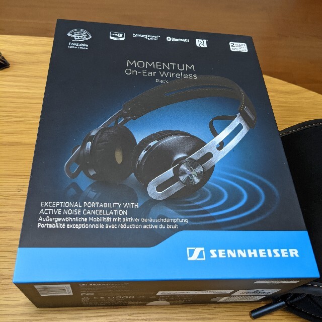 SENNHEISER(ゼンハイザー)の【連休限定価格】MOMENTUM On-Ear Wireless スマホ/家電/カメラのオーディオ機器(ヘッドフォン/イヤフォン)の商品写真