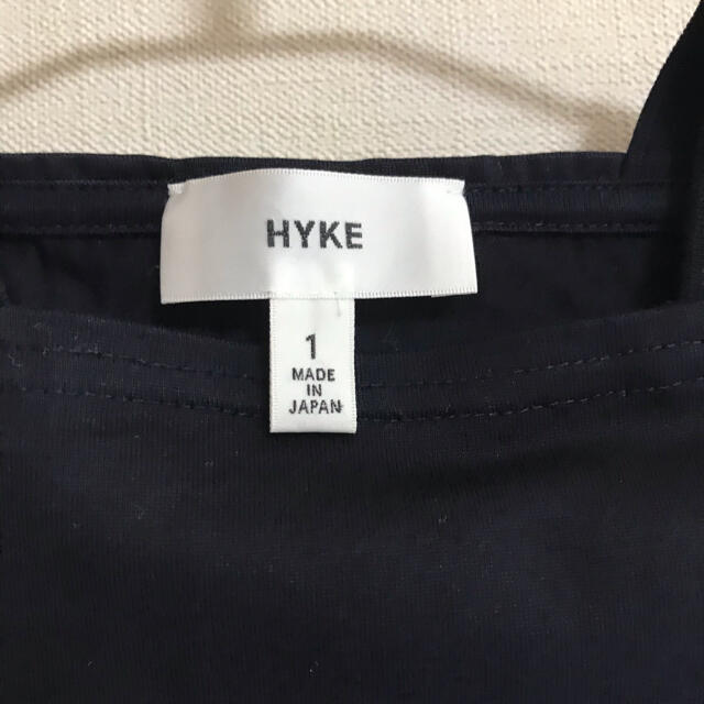 HYKE(ハイク)のHYKE トップス ロングスリーブカットソー　ネイビー　サイズ1 レディースのトップス(カットソー(長袖/七分))の商品写真
