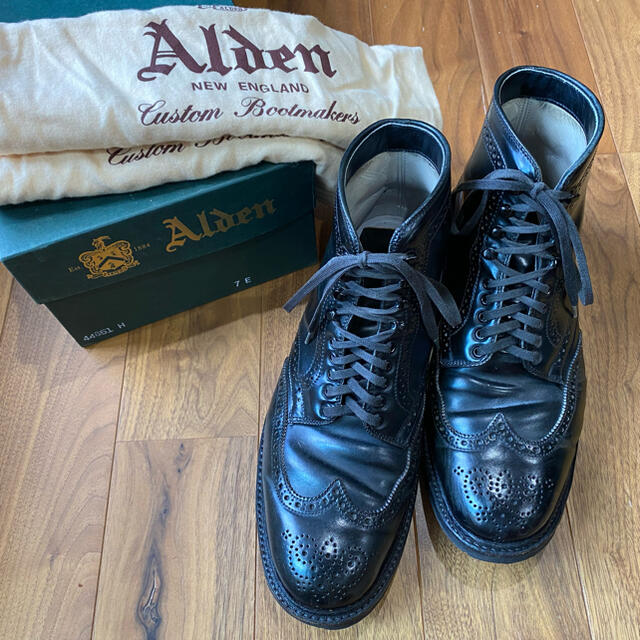 Alden(オールデン)の【マサ様専用】Alden ウイングチップ コードバン 7C/E メンズの靴/シューズ(ブーツ)の商品写真