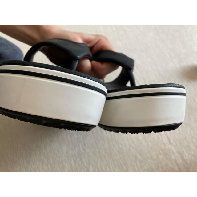 crocs(クロックス)の●クロックス●厚底ビーチサンダル レディースの靴/シューズ(ビーチサンダル)の商品写真