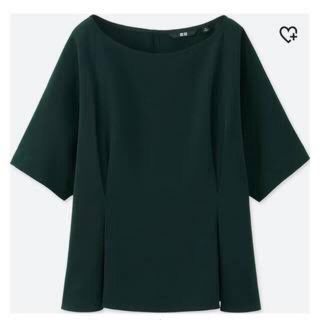 ユニクロ(UNIQLO)の【専用】ユニクロ ドレープ タックT ブラウス(シャツ/ブラウス(半袖/袖なし))