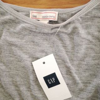 ギャップ(GAP)の《新品!》GAP  タンクトップ(M/グレー)(タンクトップ)