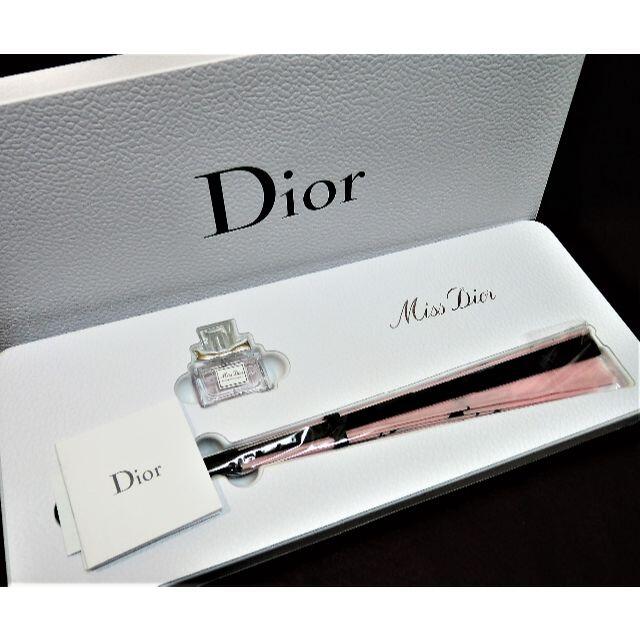 Dior(ディオール)のDior ノベルティ 扇子＋香水 エンタメ/ホビーのコレクション(ノベルティグッズ)の商品写真