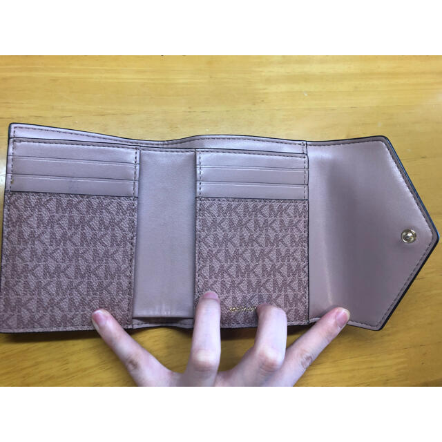 Michael Kors(マイケルコース)のマイケルコース　二つ折り財布 レディースのファッション小物(財布)の商品写真