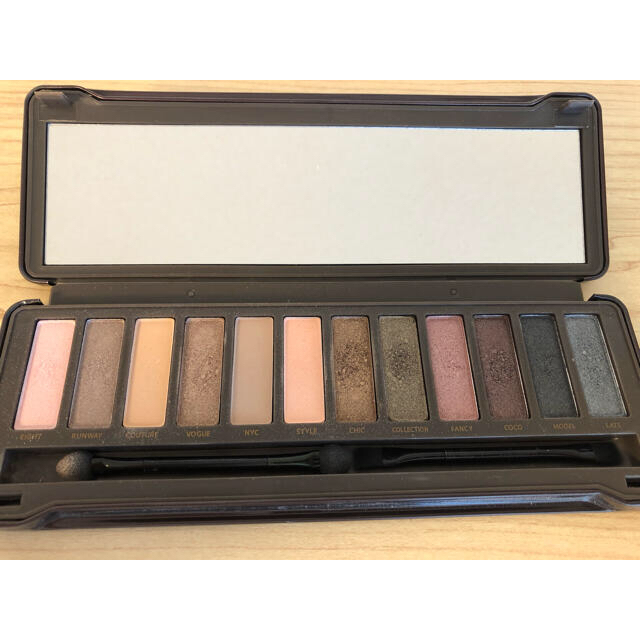 BYS(バイズ)のBYS EYE SHADOW PALETTE NUDE コスメ/美容のベースメイク/化粧品(アイシャドウ)の商品写真