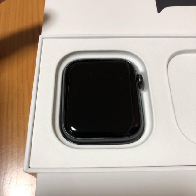 Apple Watch(アップルウォッチ)のApple Watch SE 44mm スマホ/家電/カメラのスマホアクセサリー(その他)の商品写真