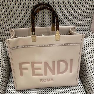 フェンディ(FENDI)のFENDI サンシャイン ミディアム 7/15新色 ピンク (トートバッグ)