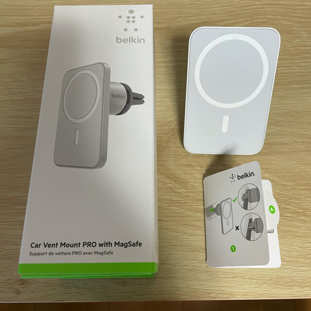 Apple(アップル)のbelkin Car Vent Mount PRO with MagSafe 自動車/バイクの自動車(車内アクセサリ)の商品写真