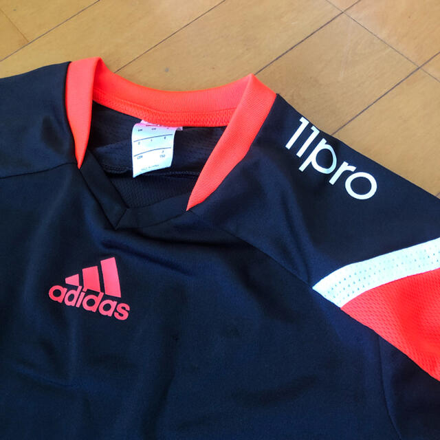 adidas(アディダス)のアディダスTシャツ・150㎝ スポーツ/アウトドアのサッカー/フットサル(ウェア)の商品写真