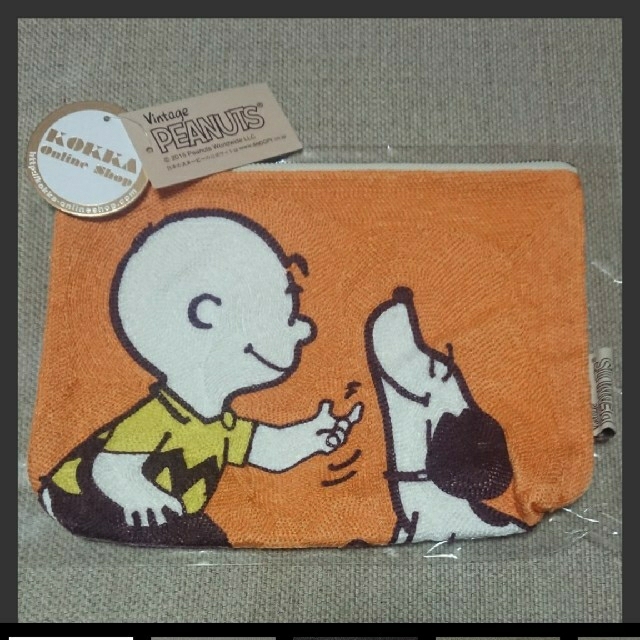 SNOOPY(スヌーピー)の★新品未使用★ スヌーピー 刺繍 ポーチ コッカ ビンテージ ピーナッツ コスメ/美容のコスメ/美容 その他(その他)の商品写真