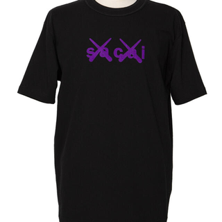 サカイ(sacai)の新品 サイズ4 sacai x KAWS Flock Print Tシャツ 黒(Tシャツ/カットソー(半袖/袖なし))