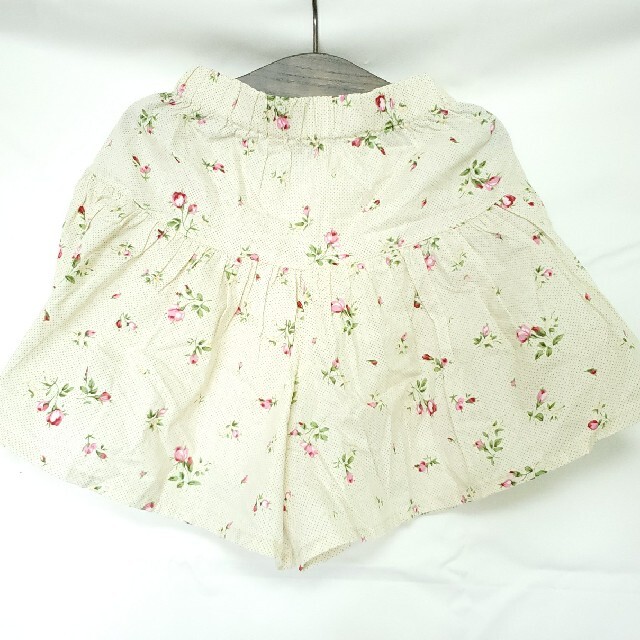 レディース ジュニア 花柄 キュロット ショートパンツ 150サイズ キッズ/ベビー/マタニティのキッズ服女の子用(90cm~)(パンツ/スパッツ)の商品写真