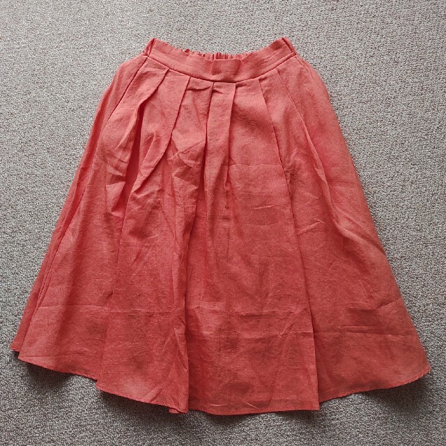 【新品未使用】MODEROBEモードローブ　リネンフレアスカート麻　オレンジ レディースのスカート(ひざ丈スカート)の商品写真