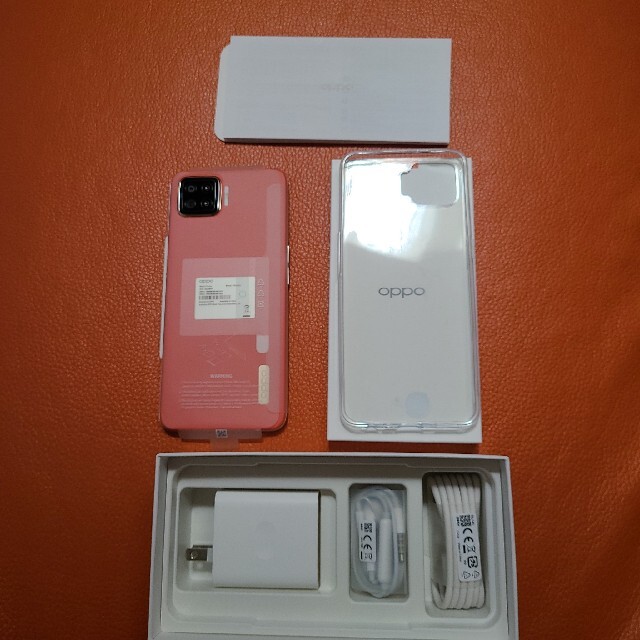OPPO(オッポ)のoppo A73 新品未使用 ダイナミック オレンジ スマホ/家電/カメラのスマートフォン/携帯電話(スマートフォン本体)の商品写真