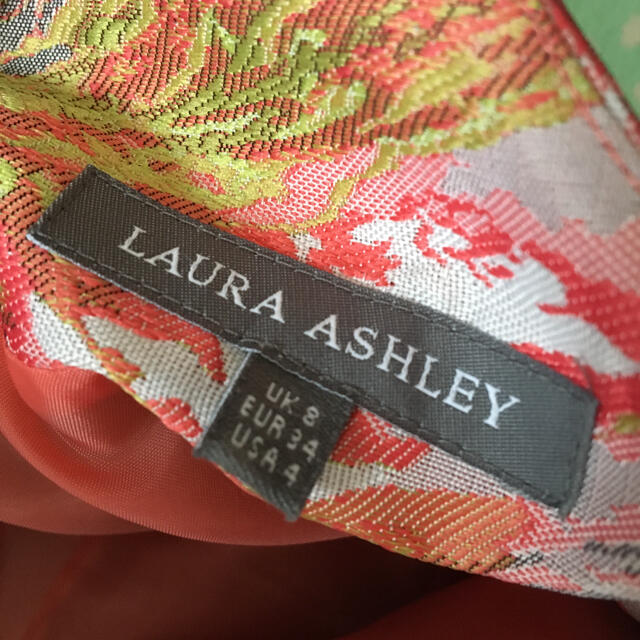 LAURA ASHLEY(ローラアシュレイ)の【極美品】ローラアシュレイ LAURA ASHLEY エレガント ワンピース   レディースのワンピース(ひざ丈ワンピース)の商品写真