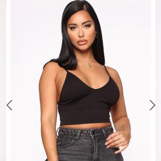 エイソス(asos)の新品　FASHION NOVA クロップド　キャミ　リブ(キャミソール)