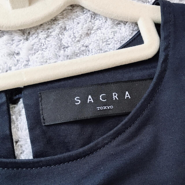 SACRA(サクラ)のサクラ　SACRA ネイビー　カットソー レディースのトップス(カットソー(半袖/袖なし))の商品写真