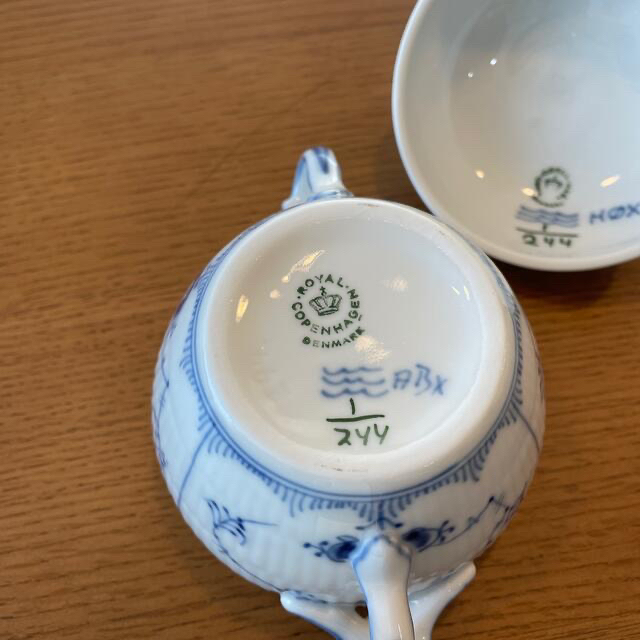 ROYAL COPENHAGEN(ロイヤルコペンハーゲン)のロイヤルコペンハーゲン　シュガーポット インテリア/住まい/日用品のキッチン/食器(食器)の商品写真