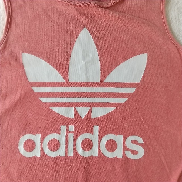 adidas(アディダス)のadidas アディダス トロフィー ロゴ タンクトップ レディースのトップス(Tシャツ(半袖/袖なし))の商品写真