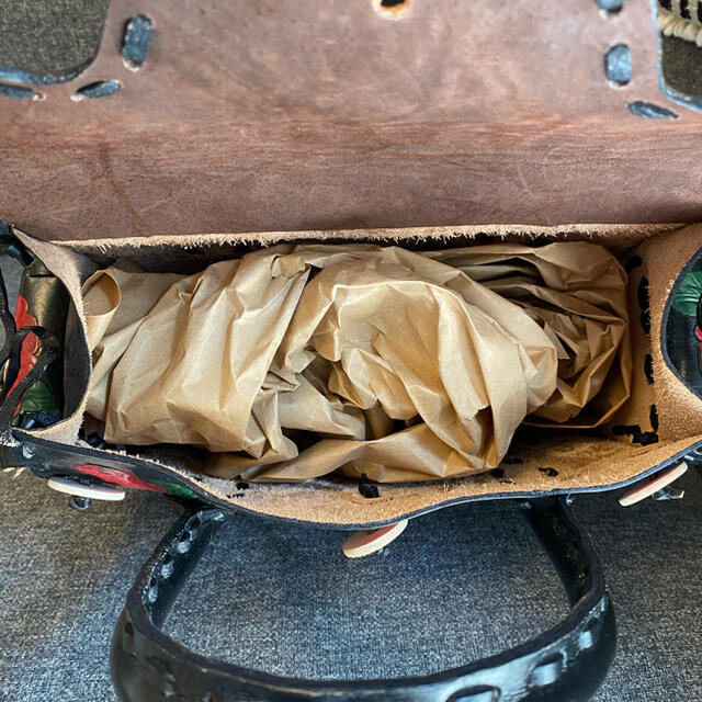GRACE CONTINENTAL(グレースコンチネンタル)のカービングバッグ　限定ローズマエストラ レディースのバッグ(ハンドバッグ)の商品写真