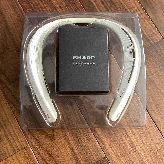 SHARP(シャープ)のSHARP ネックスピーカー　AN-SS1 スマホ/家電/カメラのオーディオ機器(スピーカー)の商品写真