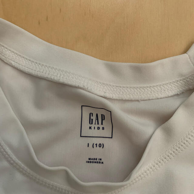 GAP Kids(ギャップキッズ)のギャップ ラッシュガード 水着 140cm ホワイト   キッズ/ベビー/マタニティのキッズ服男の子用(90cm~)(水着)の商品写真