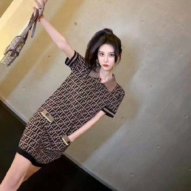 HOTお得 FENDI - FENDI ワンピースの通販 by ®️|フェンディなら