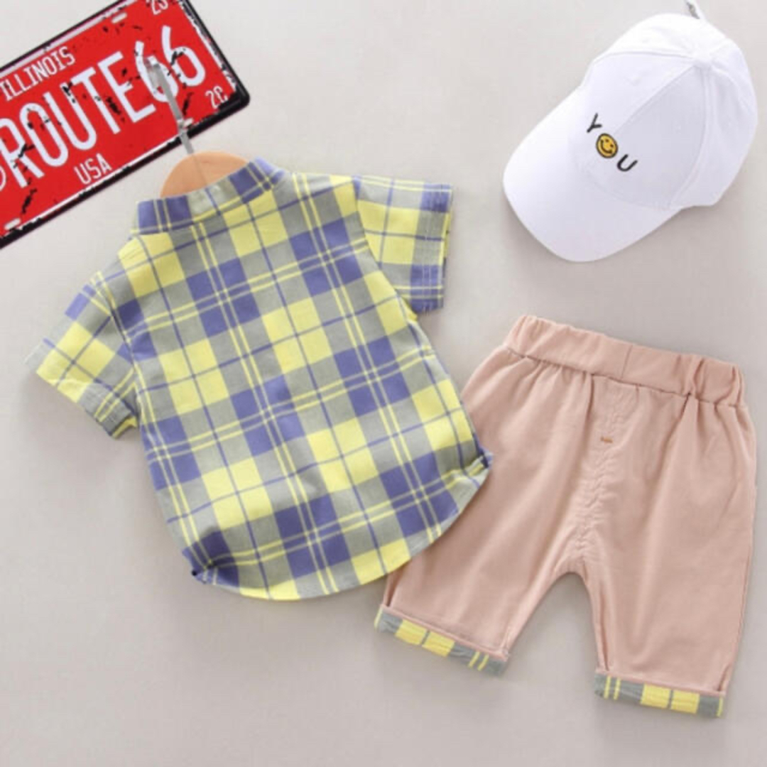 黄色のチェックシャツとピンクパンツのセットアップ キッズ/ベビー/マタニティのキッズ服男の子用(90cm~)(Tシャツ/カットソー)の商品写真