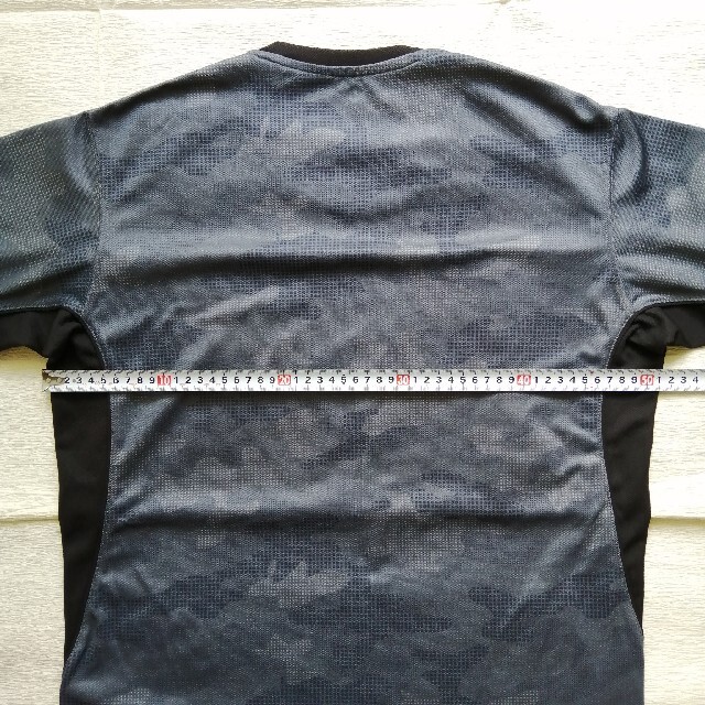 GU(ジーユー)のGU ジーユー　スポーツ Ｔシャツ メンズのトップス(Tシャツ/カットソー(半袖/袖なし))の商品写真