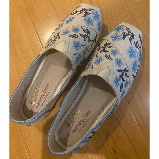 SKECHERS(スケッチャーズ)のスケッチャーズ BOBS バレエシューズ　スリッポン　22cm 刺繍 レディースの靴/シューズ(バレエシューズ)の商品写真