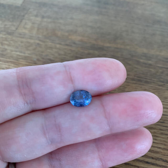 カラーチェンジセイロンサファイア 1.84ct 8.5mm×6.5mm オーバル 値頃