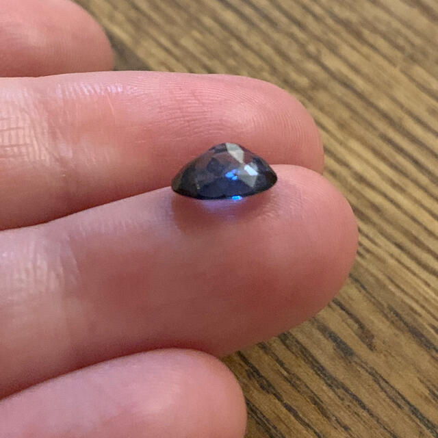 カラーチェンジセイロンサファイア 1.84ct 8.5mm×6.5mm オーバル