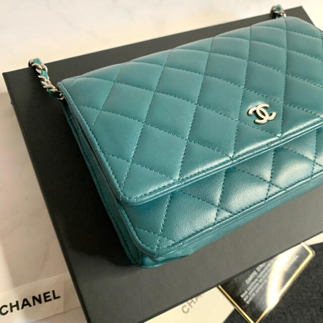 CHANEL - CHANEL シャネル 美品 チェーンウォレット マトラッセ CHANEL - CHANEL シャネル 美品 チェーンウォレット マトラッセ