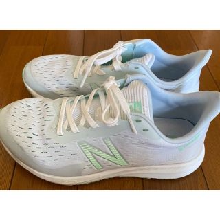 ニューバランス(New Balance)の【美品】ニューバランス　スニーカー STROBE 　23.5センチ(スニーカー)