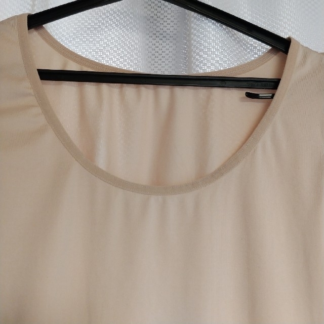 アンダー半袖Tシャツ ベージュ レディースの下着/アンダーウェア(アンダーシャツ/防寒インナー)の商品写真
