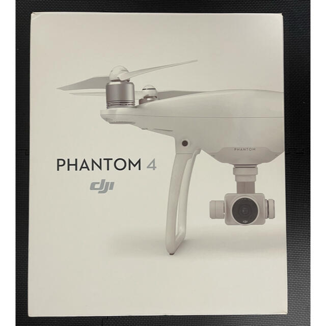 phantom(ファントム)のdji PHANTOM 4 ドローン　予備バッテリー付 スマホ/家電/カメラのスマホ/家電/カメラ その他(その他)の商品写真