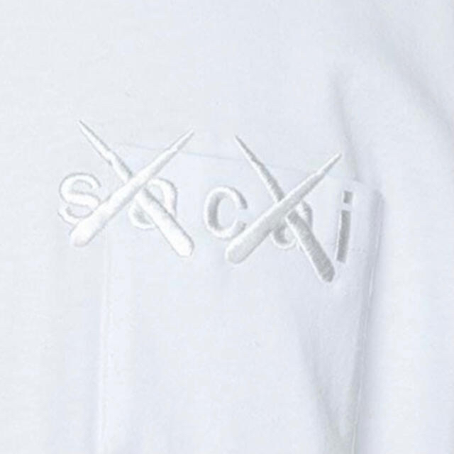 sacai(サカイ)のサイズ 3 sacai x KAWS Embroidery Tシャツ 確実本物 メンズのトップス(Tシャツ/カットソー(半袖/袖なし))の商品写真