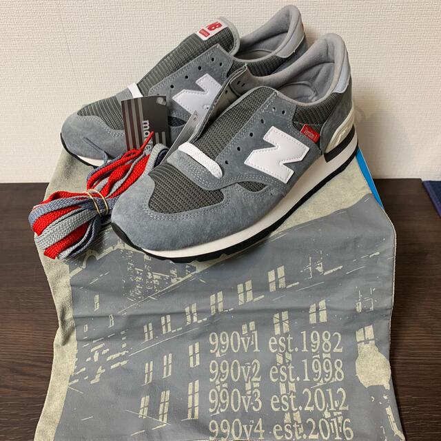 スニーカー新品　new balance M990 VS1   US9.5 27.5cm