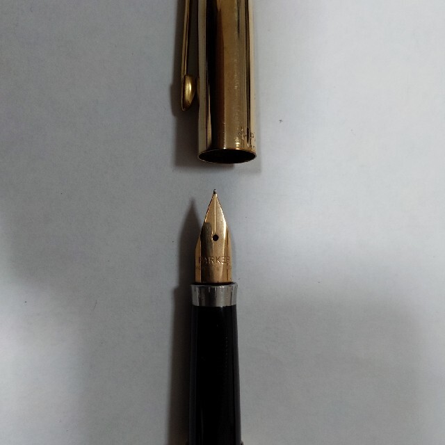 Parker(パーカー)のパーカー万年筆　75　ゴドロン　14K XF インテリア/住まい/日用品の文房具(ペン/マーカー)の商品写真