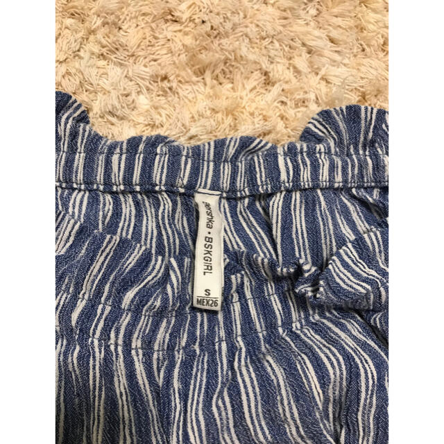 Bershka(ベルシュカ)のBershka トップス レディースのトップス(Tシャツ(半袖/袖なし))の商品写真