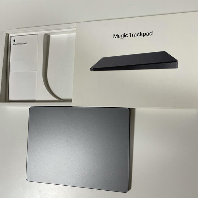 Apple(アップル)のApple Magic Trackpad 2 グレー スマホ/家電/カメラのPC/タブレット(PC周辺機器)の商品写真