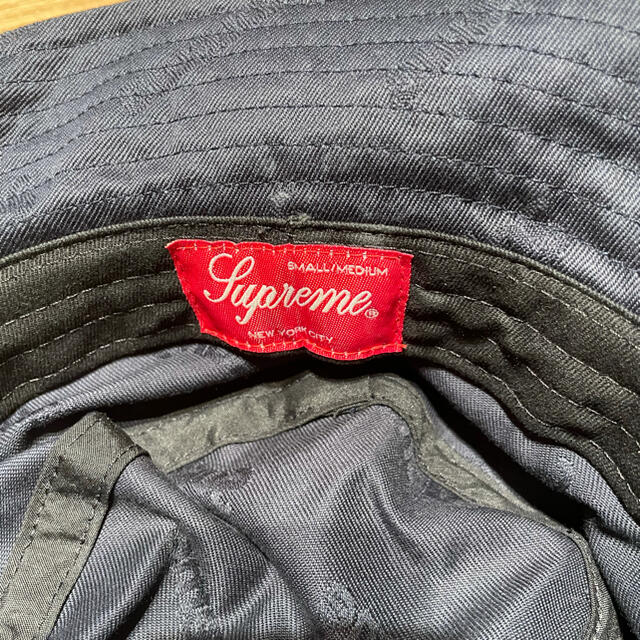 Supreme(シュプリーム)のsupreme バケット　ハット　シュプリーム メンズの帽子(ハット)の商品写真