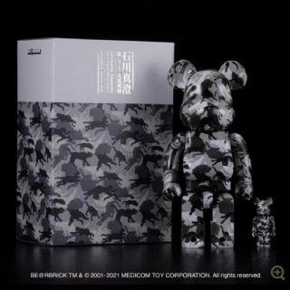 メディコムトイ(MEDICOM TOY)のBE@RBRICK 石川真澄「猫しぐさ 名採模様」 100% & 400%(キャラクターグッズ)